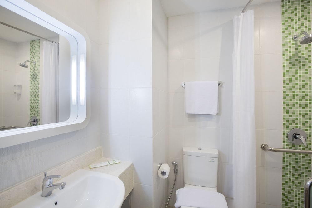 Zest Queen Room photo 3