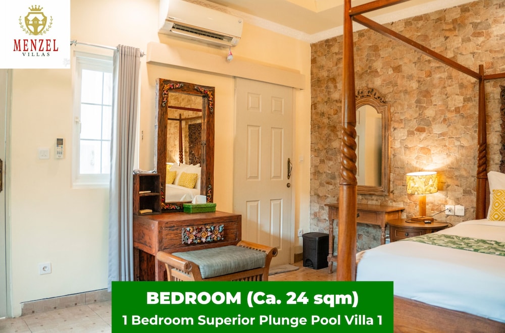 Superior Villa, 1 Bedroom, Kitchen, Pool View photo 3