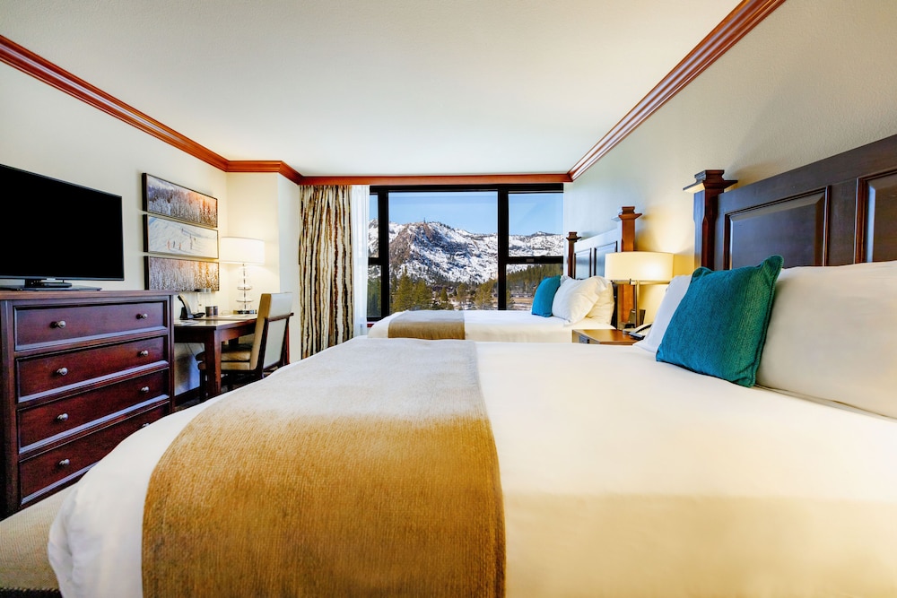 Deluxe Room, 2 Queen Beds, Valley View - Photo 1