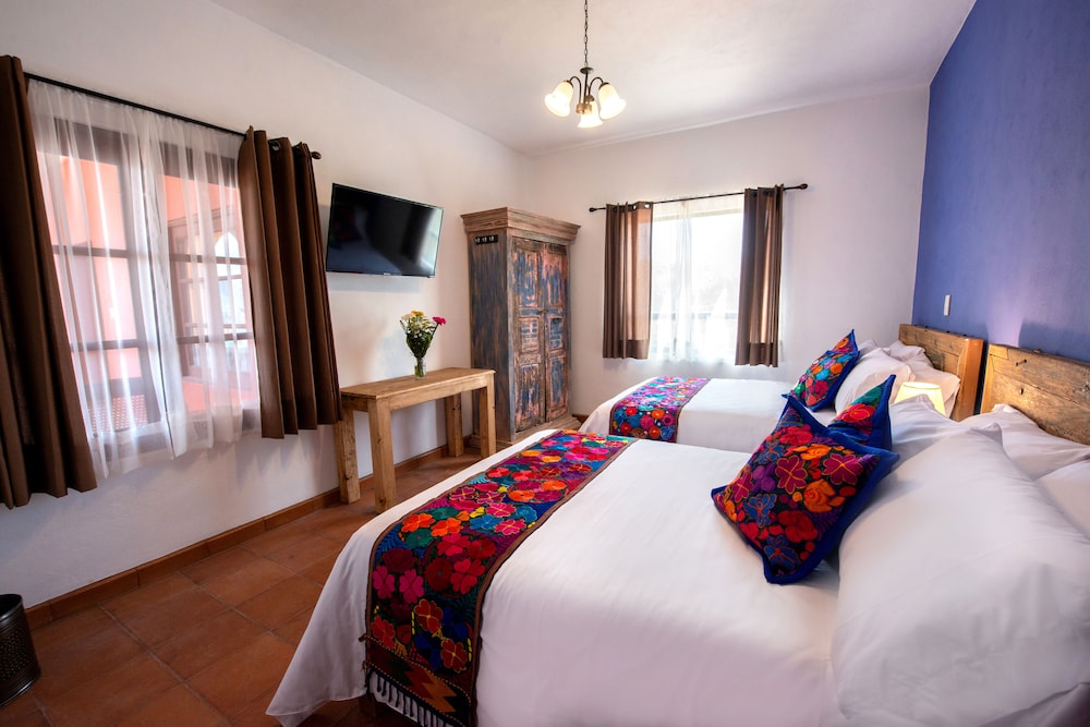 Junior Suite, Multiple Beds, Mountain View photo 1