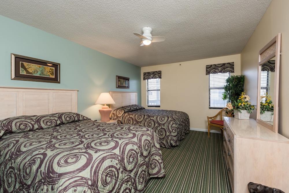 3 Bedroom, 3 Bathroom, Oceanfront Condo photo 3