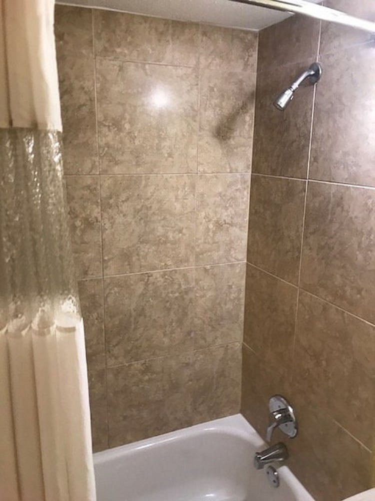 Room, 2 Double Beds, Non Smoking, Pool View (First Floor) - Photo 3