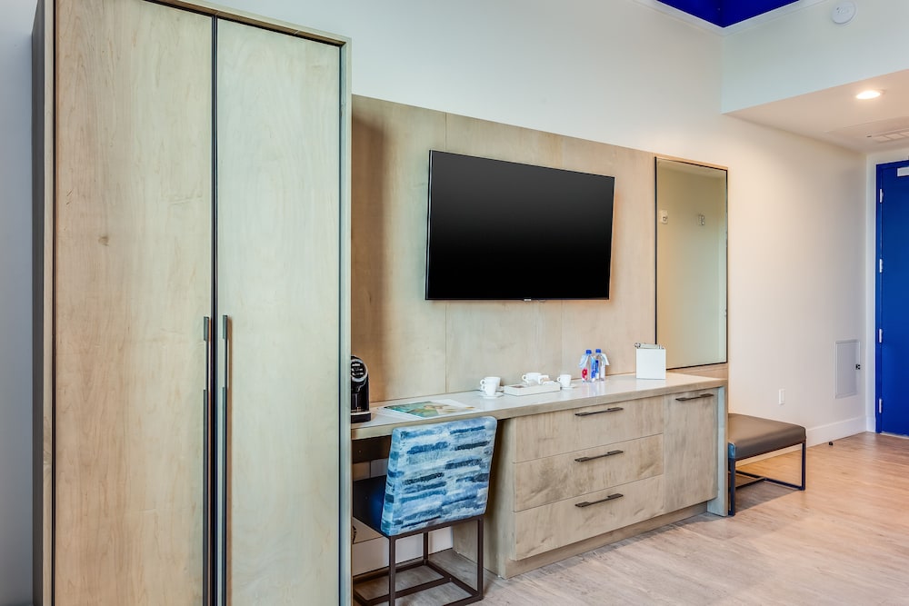 Superior Room, 1 King Bed