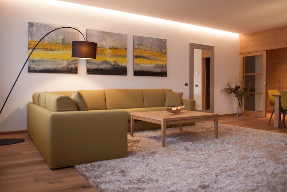 Superior Suite, 2 Bedrooms, Mountain View, Ground Floor photo 3