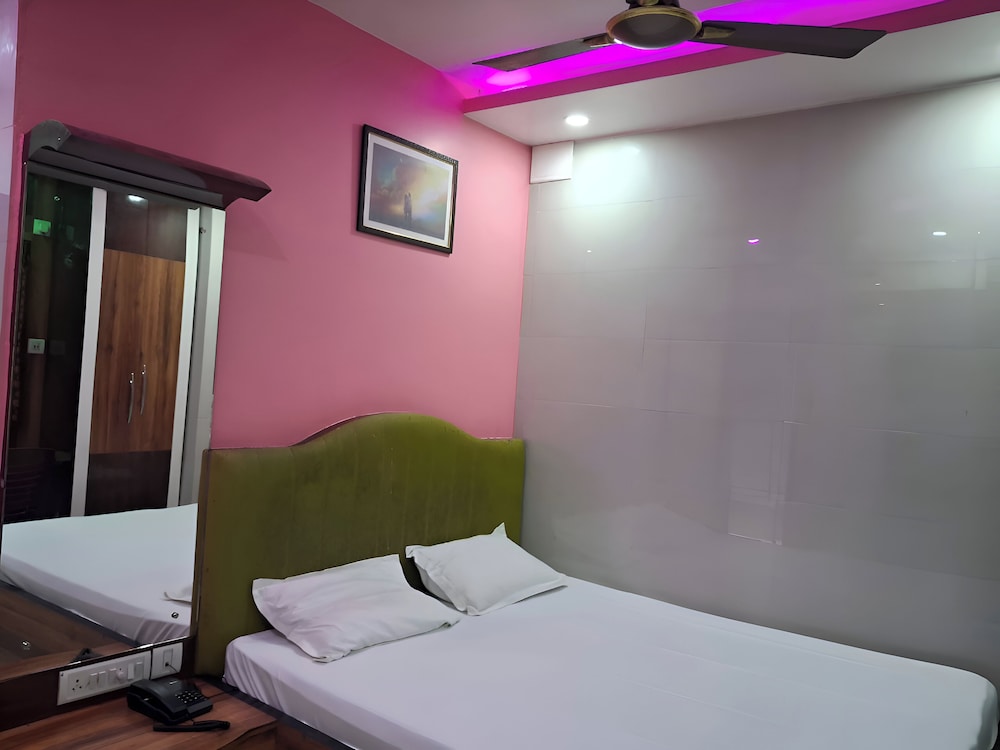 Standard Room (Non AC)