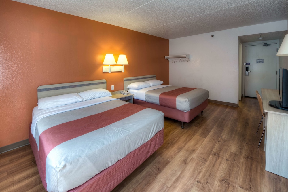 Standard Room, 2 Double Beds, Accessible, Non Smoking