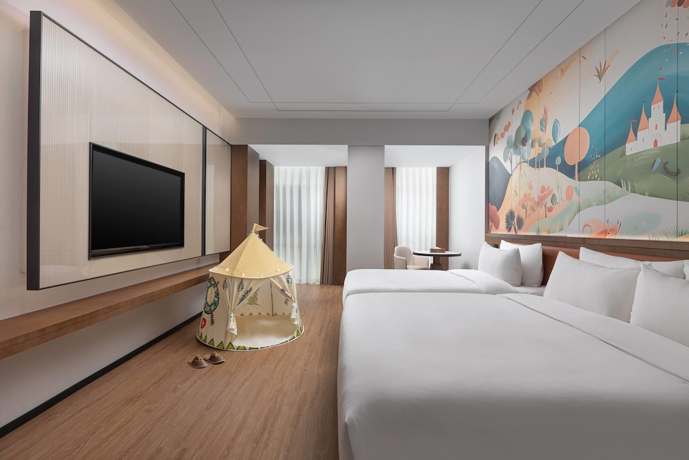 Family Room, 1 King Bed, Non Smoking
