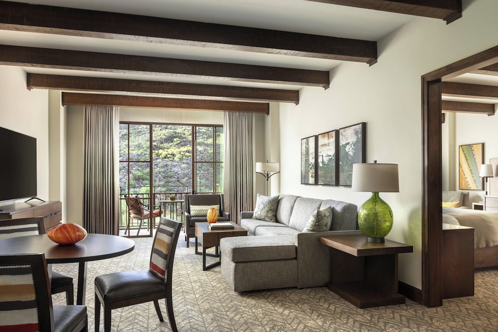 Executive Suite, 2 Bedrooms, Balcony - Photo 6