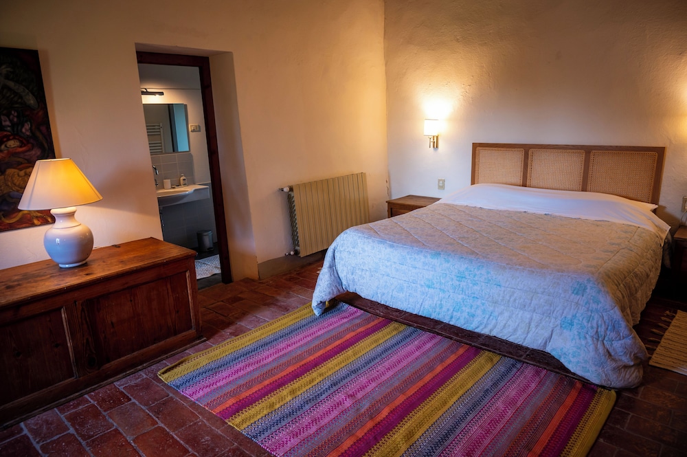 Triple Room, Non Smoking, Courtyard View photo 3