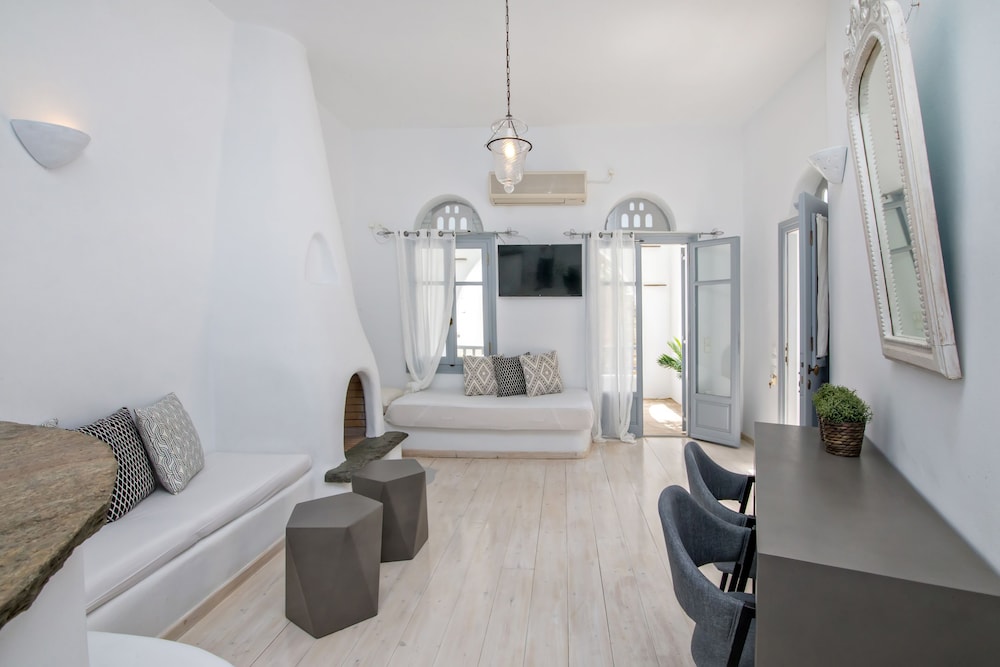 Family Suite, Pool View