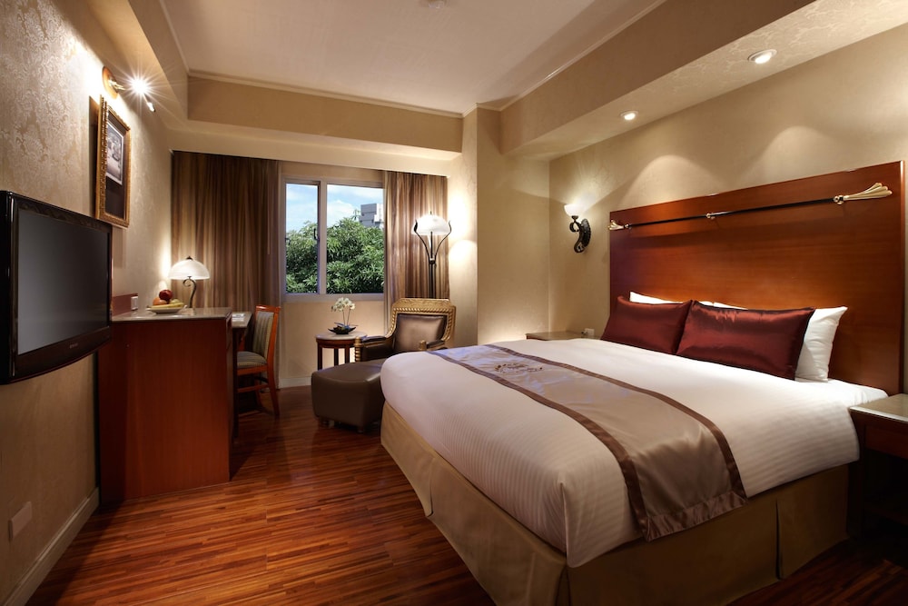 Deluxe Double Room (Non- Refundable ) - Photo 4