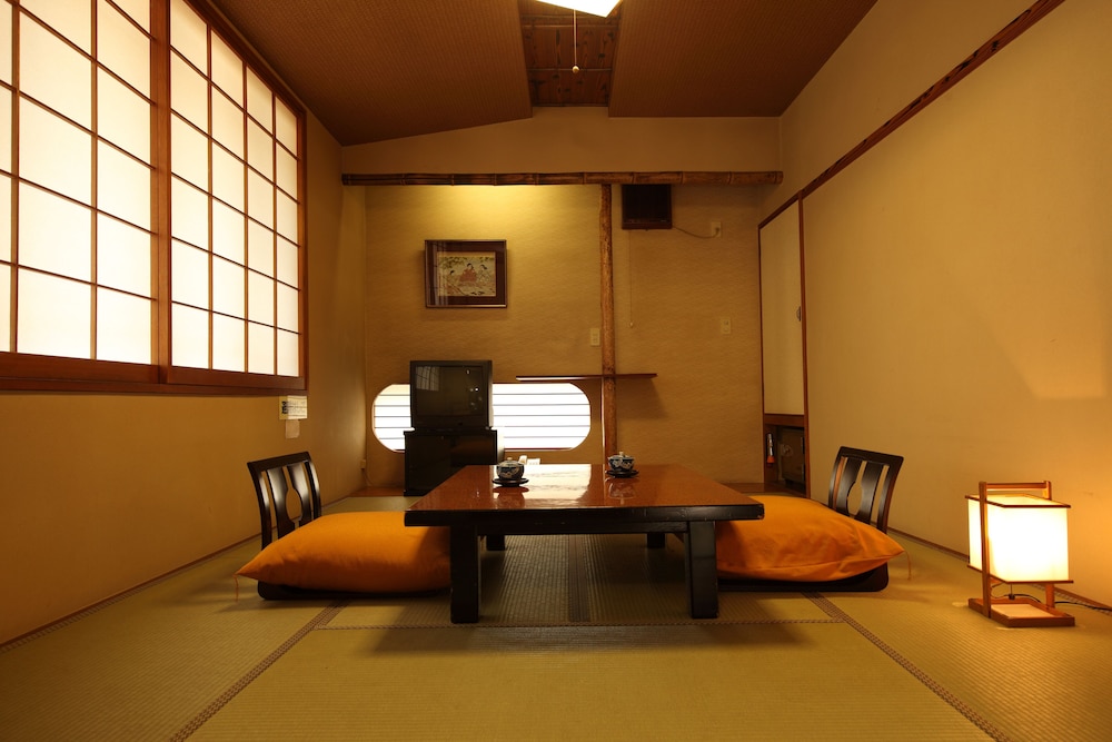 New Year Limited Standard Room with Private Bath (Shitashimi no ma),Private Bath 30m+ InRoomDining photo 2