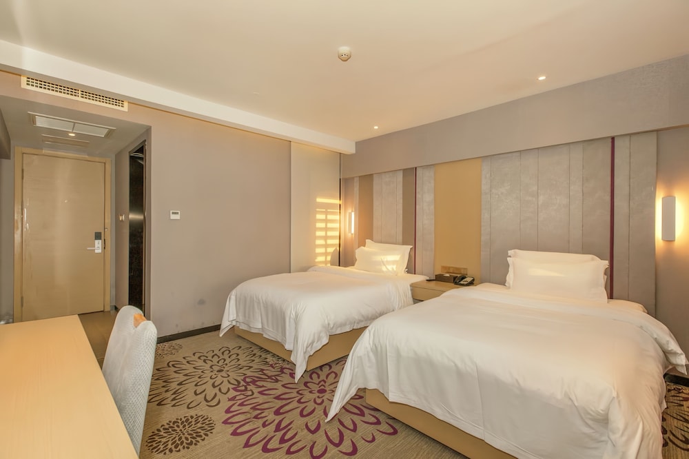 Standard Double Room, City View