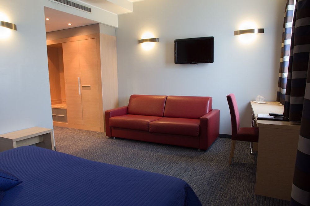 Junior Suite (Single Use) photo 2