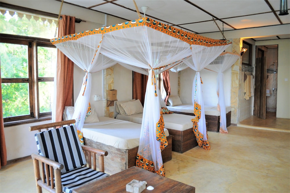 Basic Triple Room, Sea View