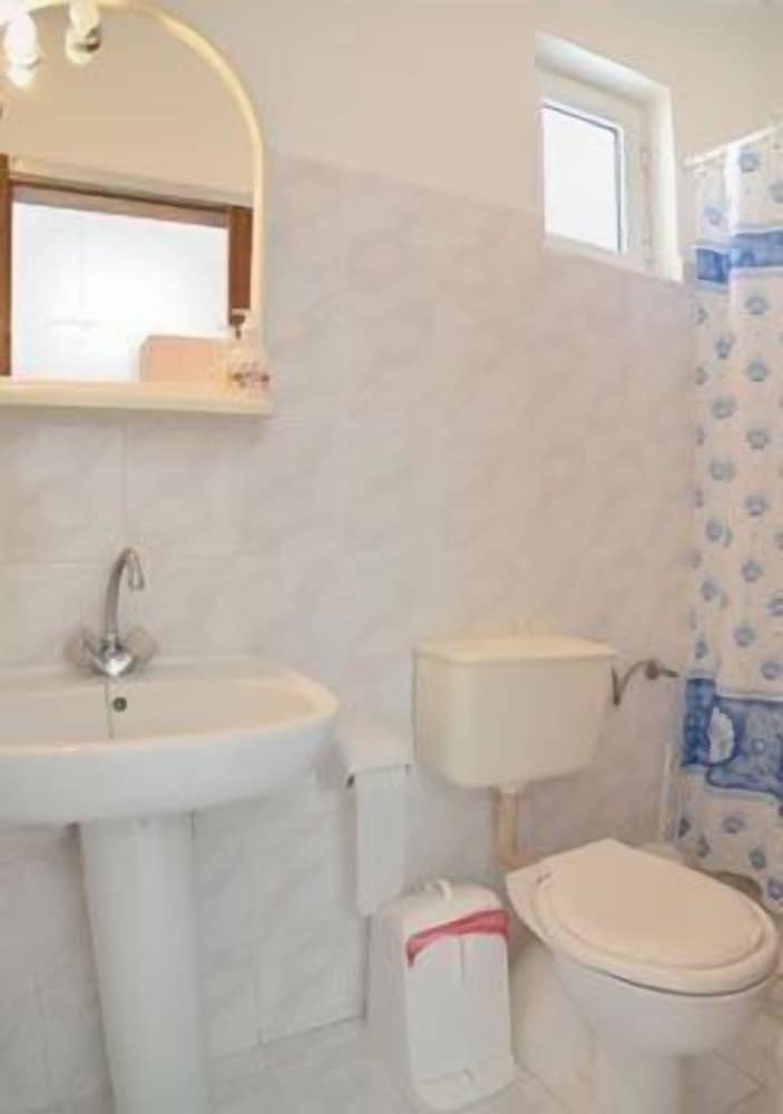 Quadruple Room photo 2