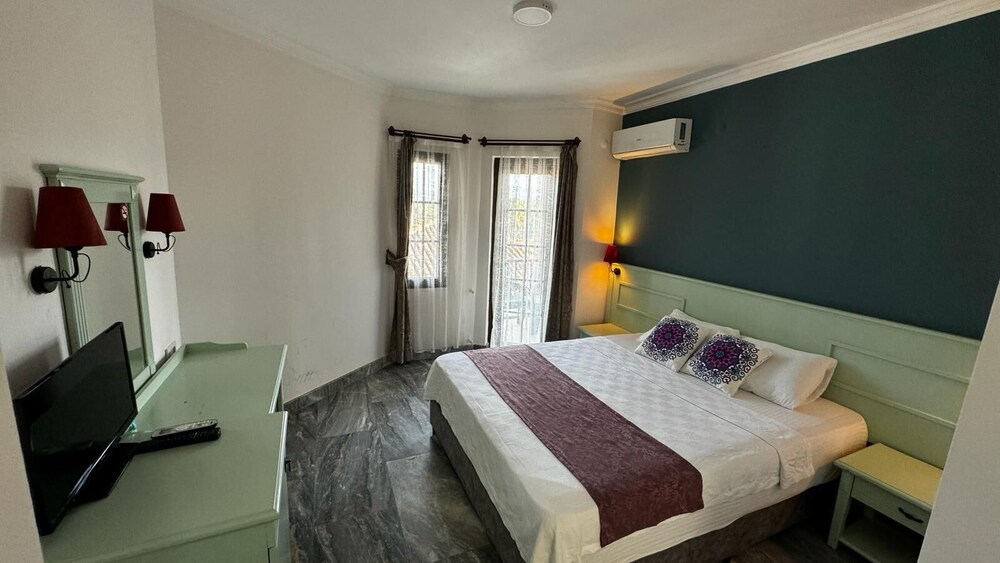 Standard Room, City View photo 1