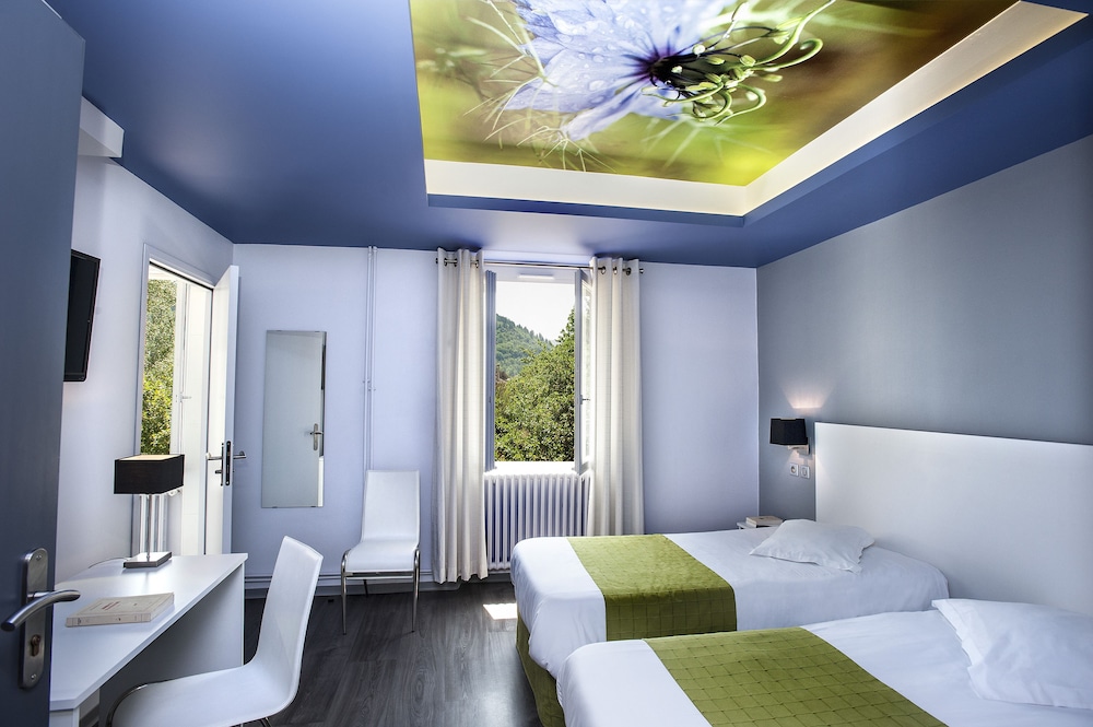 Superior Twin Room (Florale) photo 1