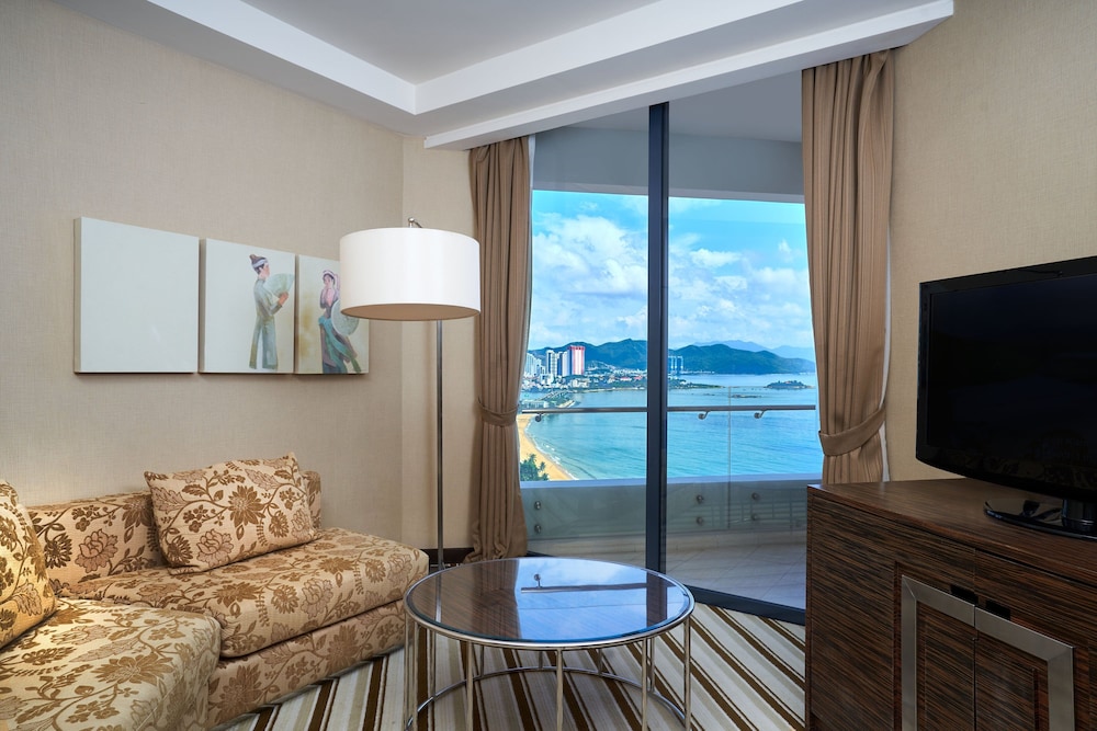 Junior Suite, 1 Bedroom - Photo 4
