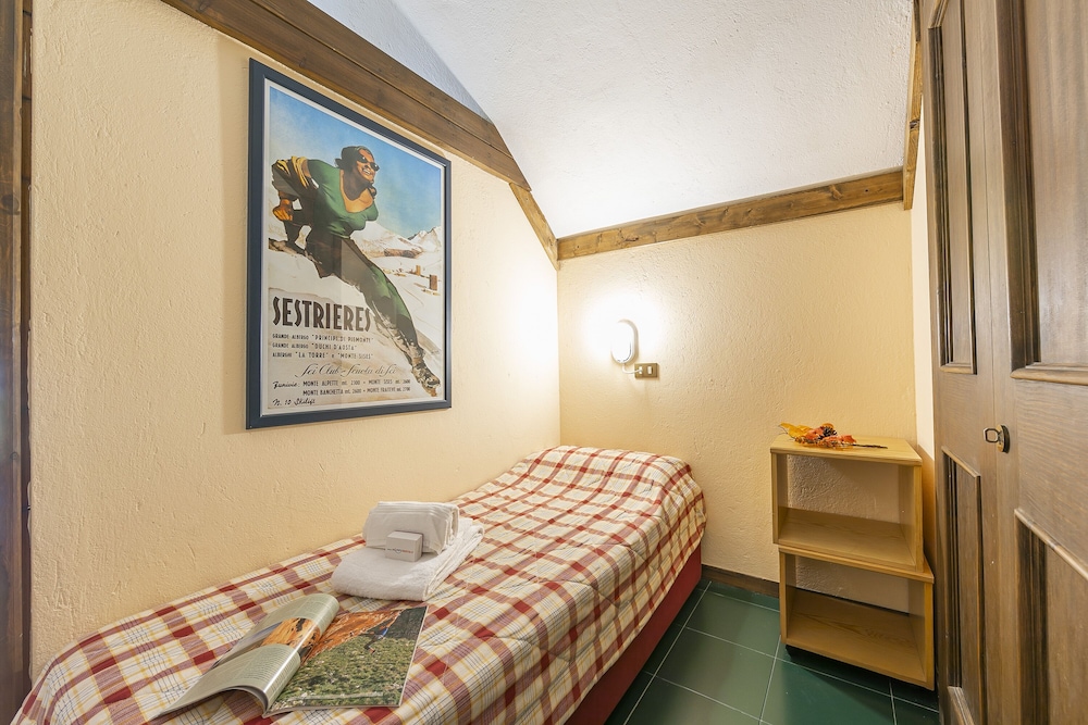 Family Studio, Mountainside (Grange Hike & Ski - 47d Sestriere) photo 1