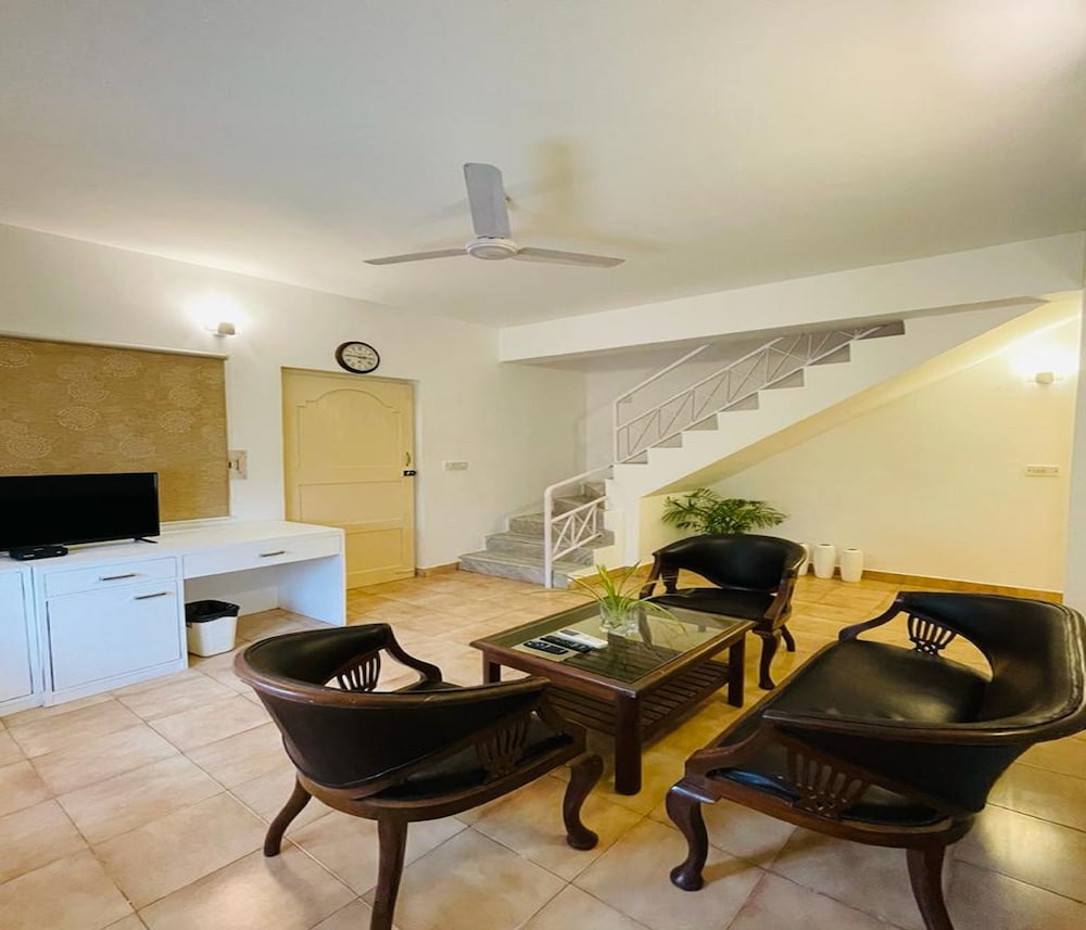 Family Villa - Photo 8