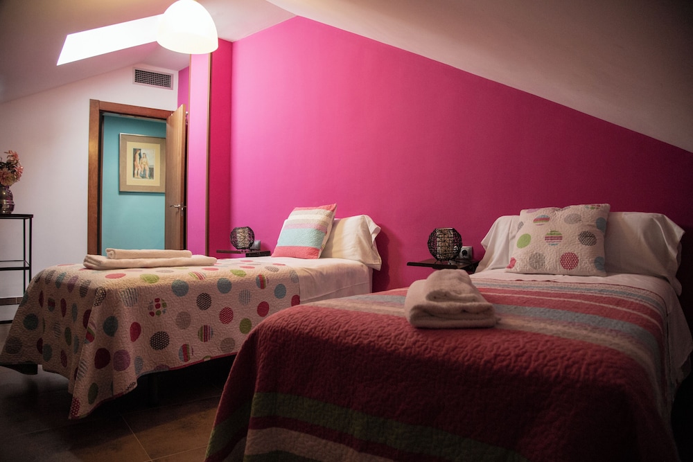 Duplex, 2 Bedrooms - Photo 3