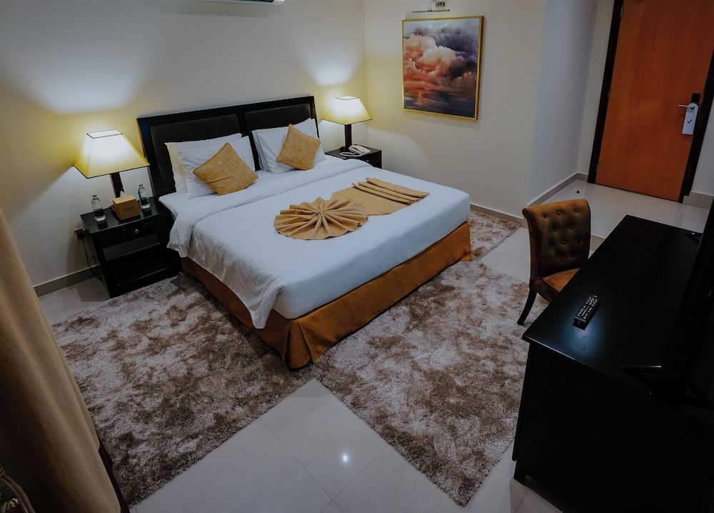 Royal Suite King with private pool, Smoking photo 3