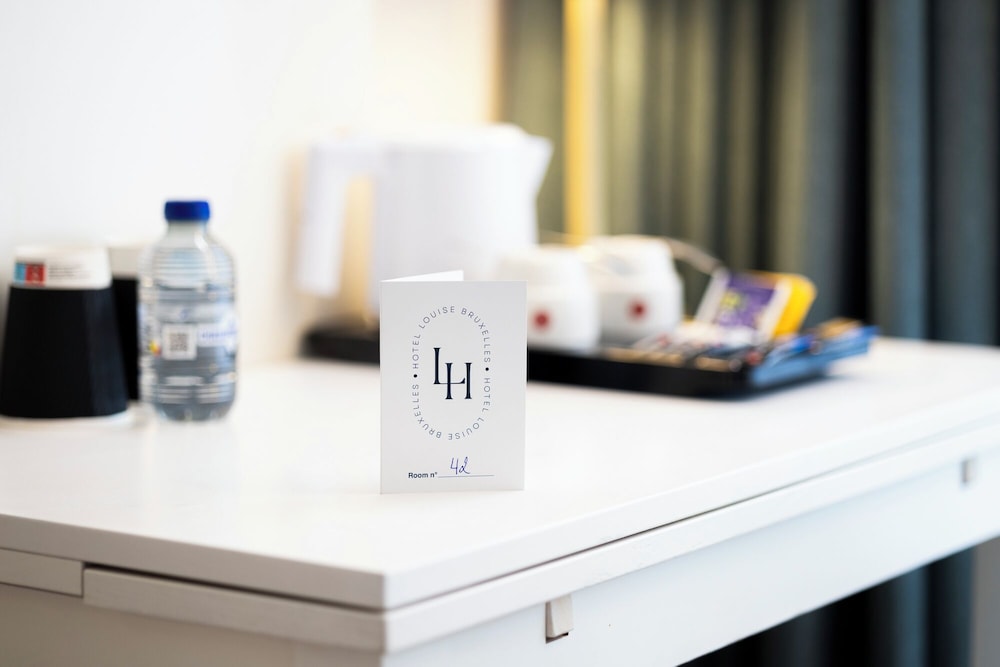 Standard Twin Room - Photo 5