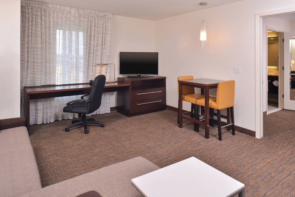 Suite, 1 Bedroom photo 1