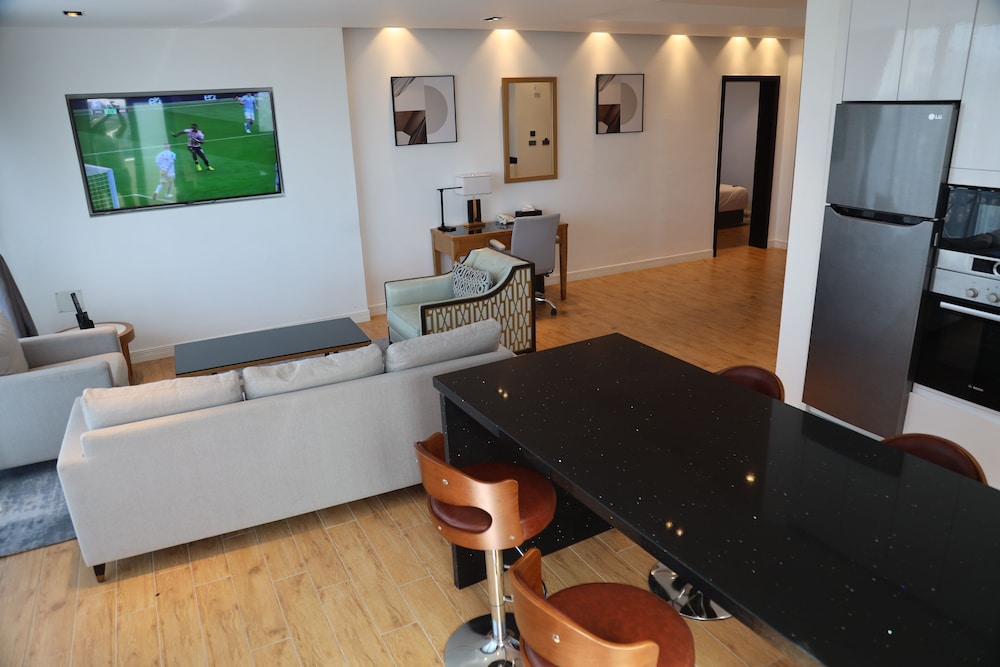 Apartment Suite photo 1