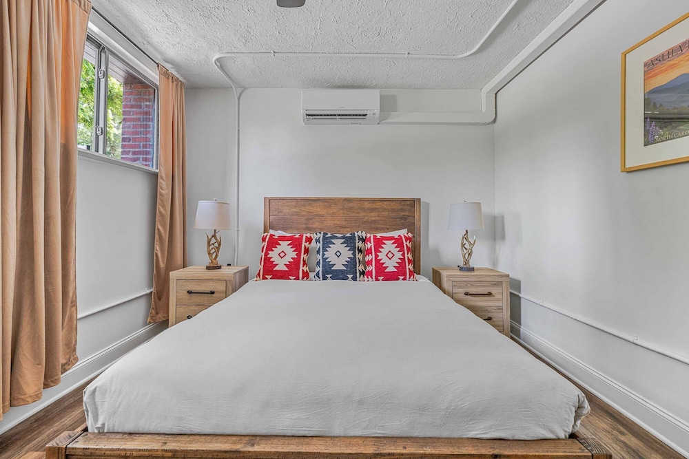 Comfort Room (Self Check-in with Virtual Front Desk) photo 2