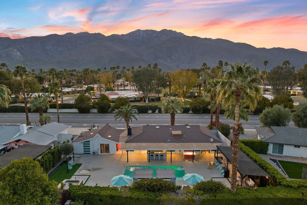 The Ritz - Luxury Home With Pool Speakeasy Bar, Billede 8