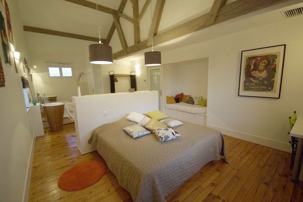 Double Room (Contemporaine)