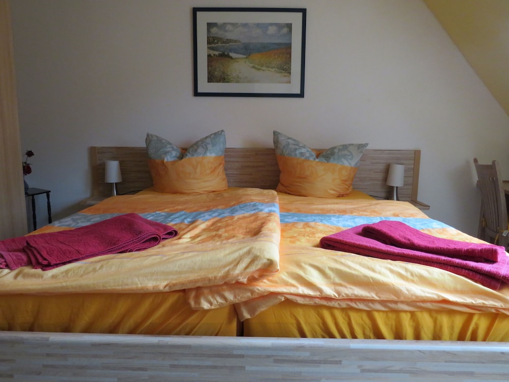 Basic Double Room, Ensuite photo 1