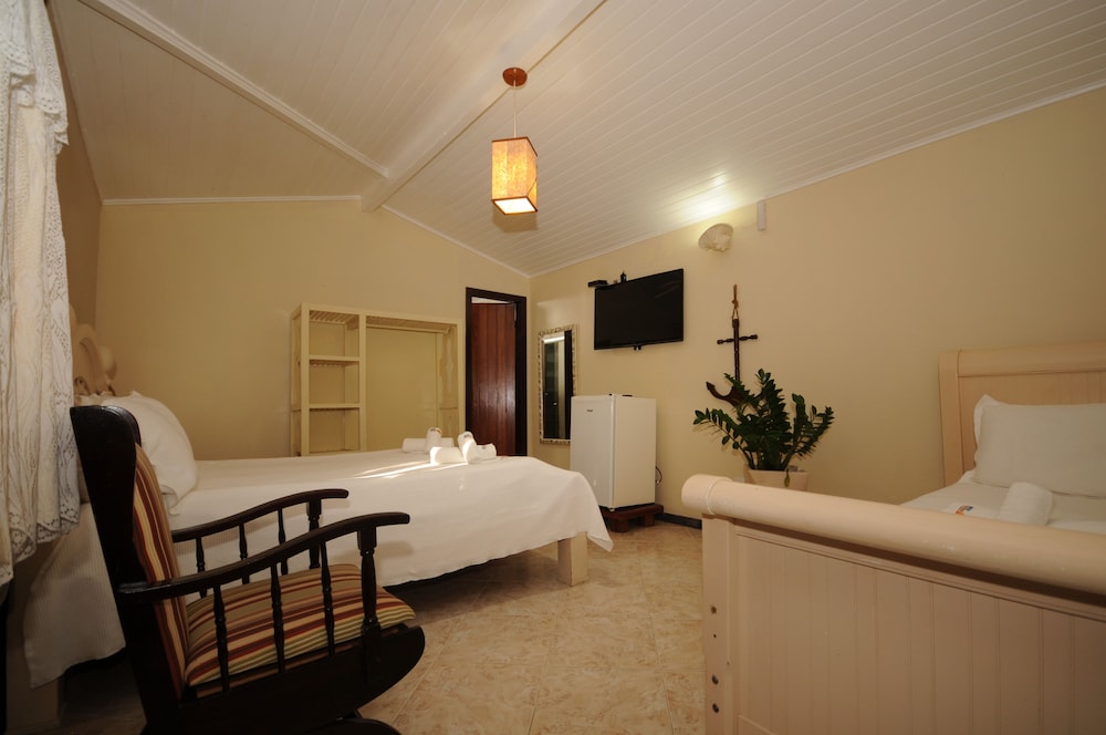 Standard Quadruple Room - Photo 2