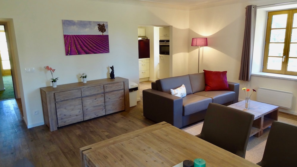 Grand Apartment, 1 Bedroom photo 3