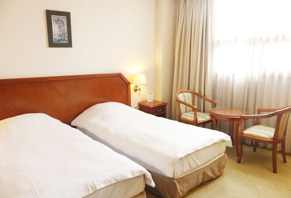 Superior Twin Room photo 2