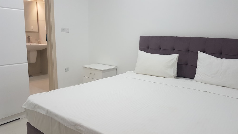 Deluxe Apartment, 1 Double Bed, Accessible, Smoking photo 3