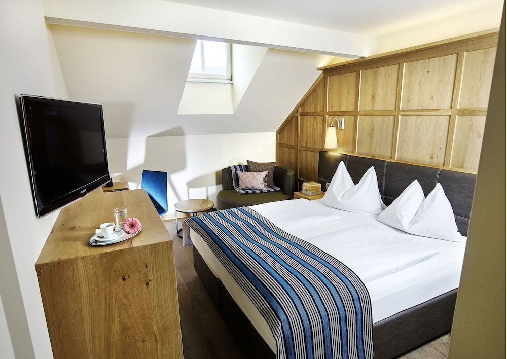 Small Double Room - Photo 3