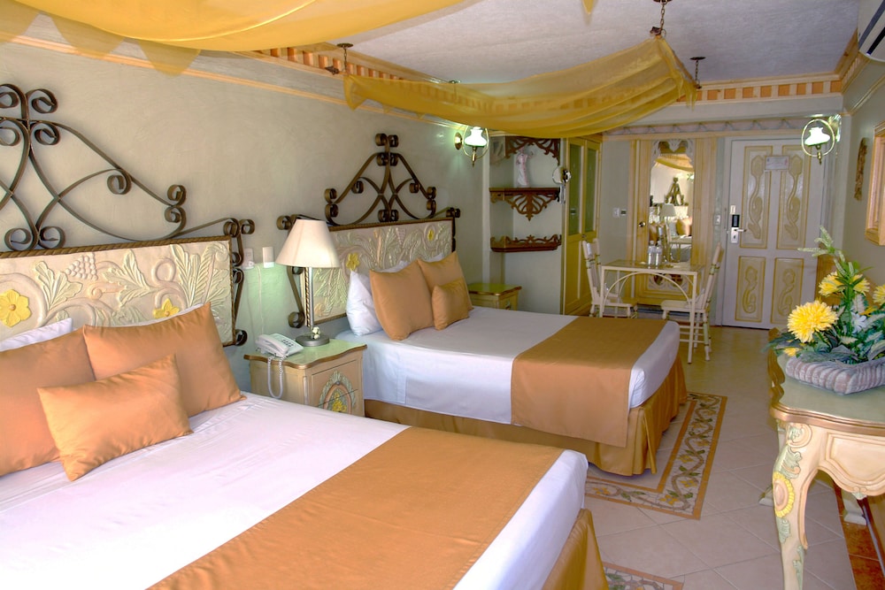 Triple Room - Photo 1