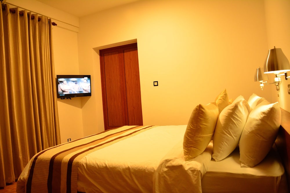 Deluxe Room, 1 King Bed