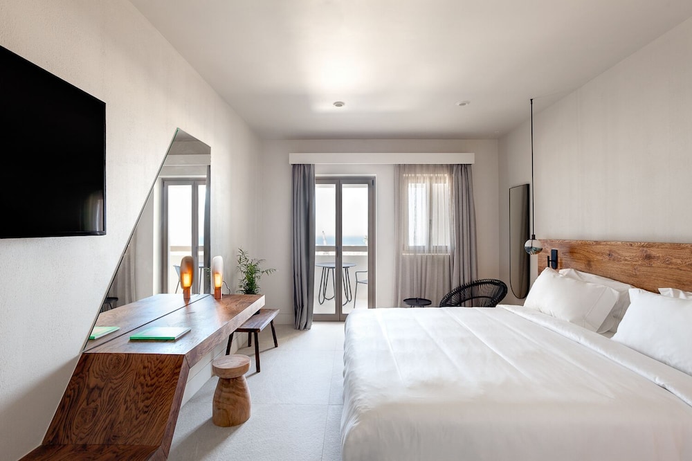 Nous Balcony Room - Photo 1