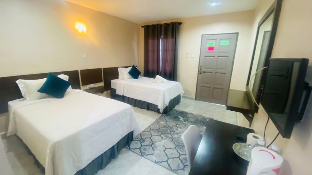 Standard Twin Room photo 2