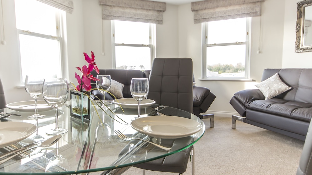 Luxury Apartment, Private Bathroom, Sea View (Crow'S Nest)