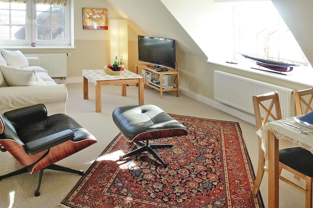 Apartment photo 2