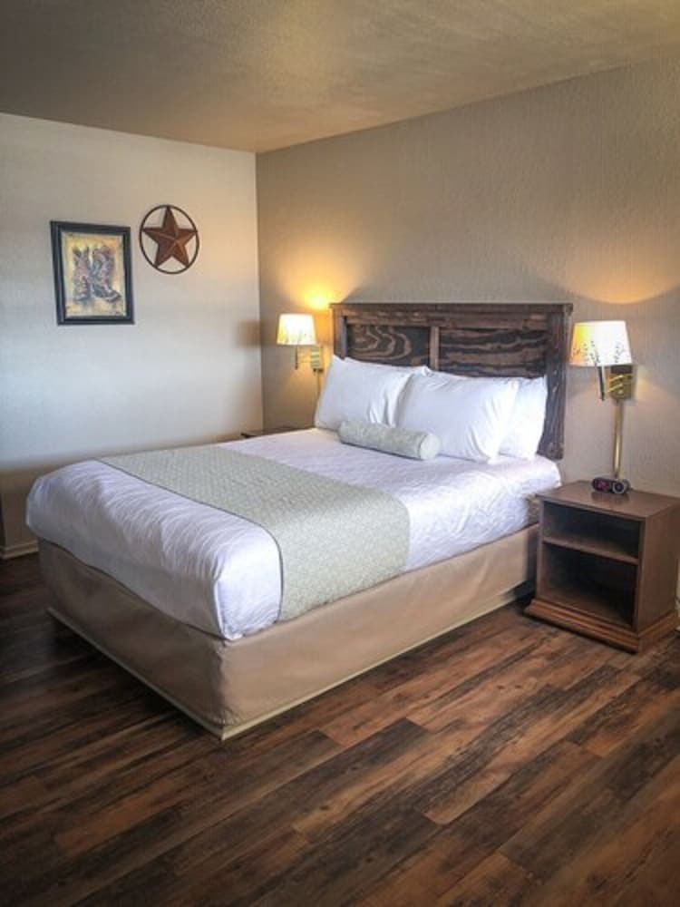 Classic Single Room