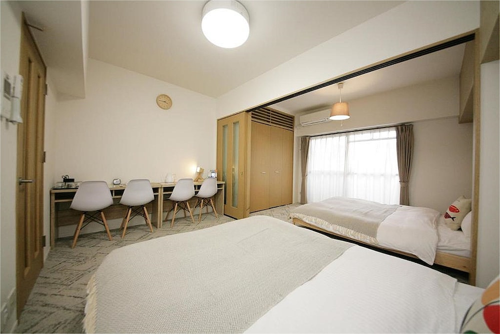 Family Room, 2 Queen Beds, Non Smoking, Kitchen (2 Queen Beds, 1 Double Bed) - Photo 2