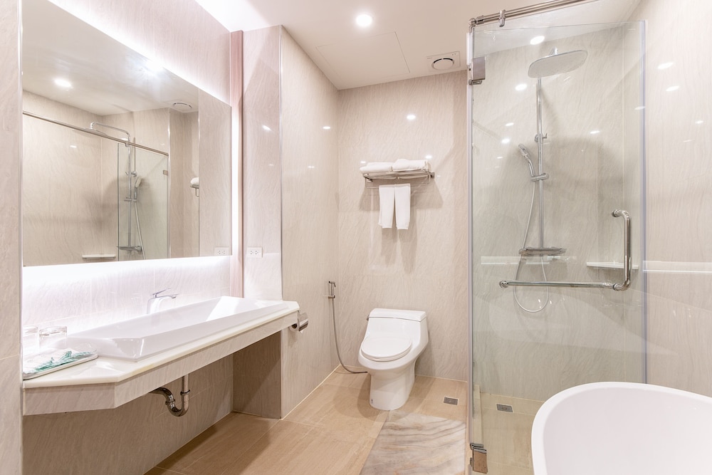 Srivaree Suite Room - Photo 2
