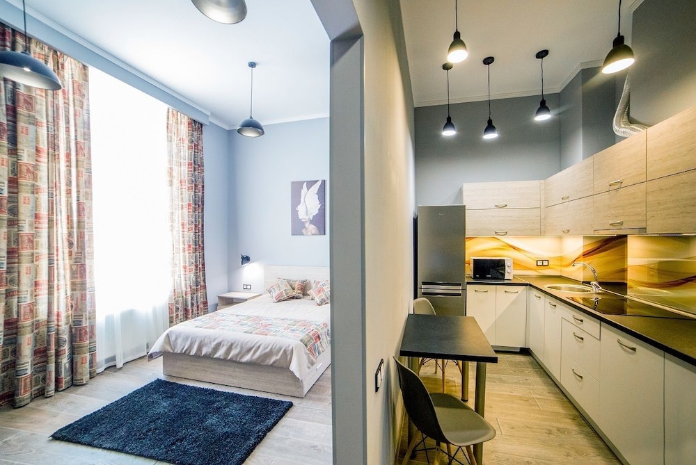Apartment (Galitskaya St. 19g)