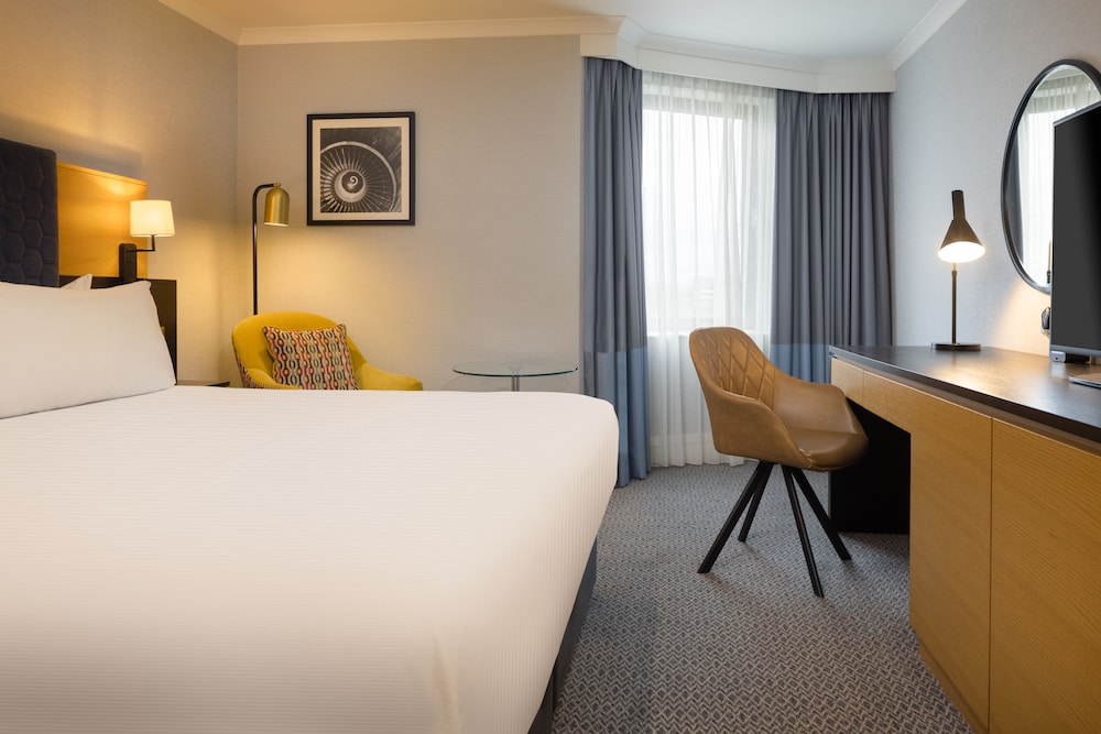 Deluxe Room, 1 King Bed - Photo 1
